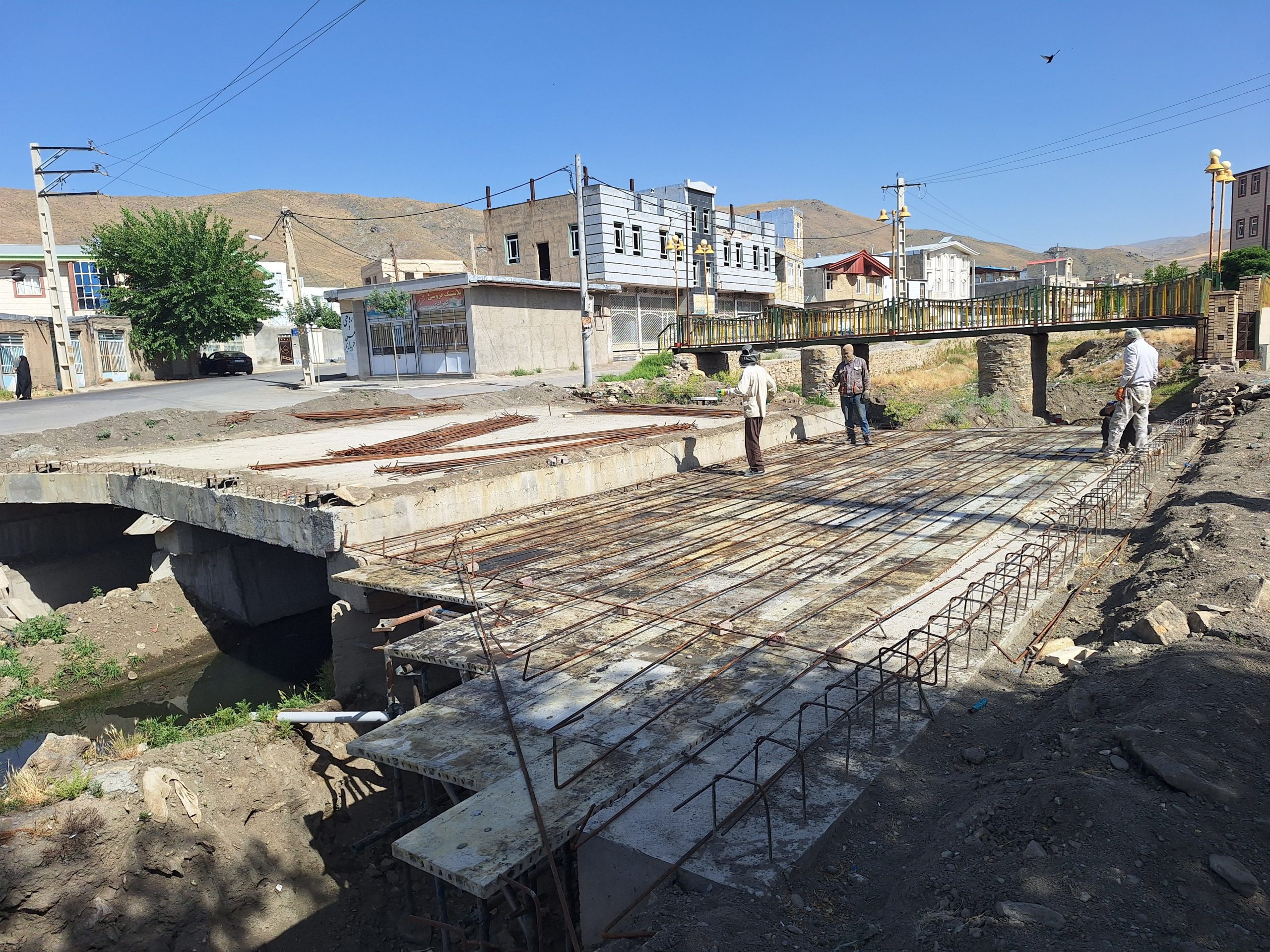 اجرای عرشه پل خیابان سعدی