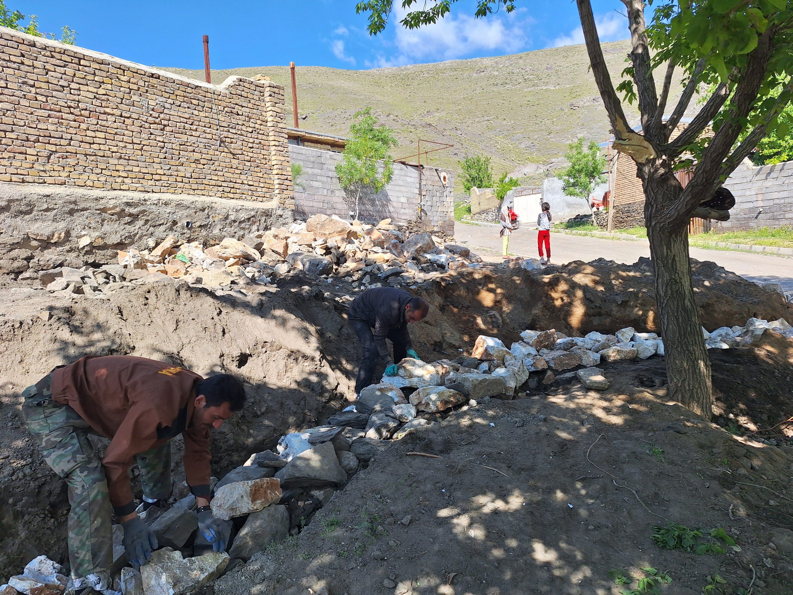 اجرای دیوار سنگی